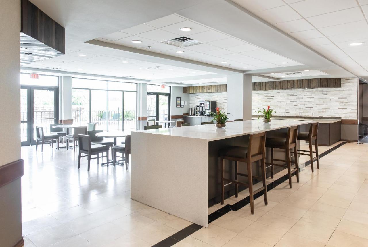 Wingate By Wyndham And Williamson Conference Center Hotell Round Rock Exteriör bild