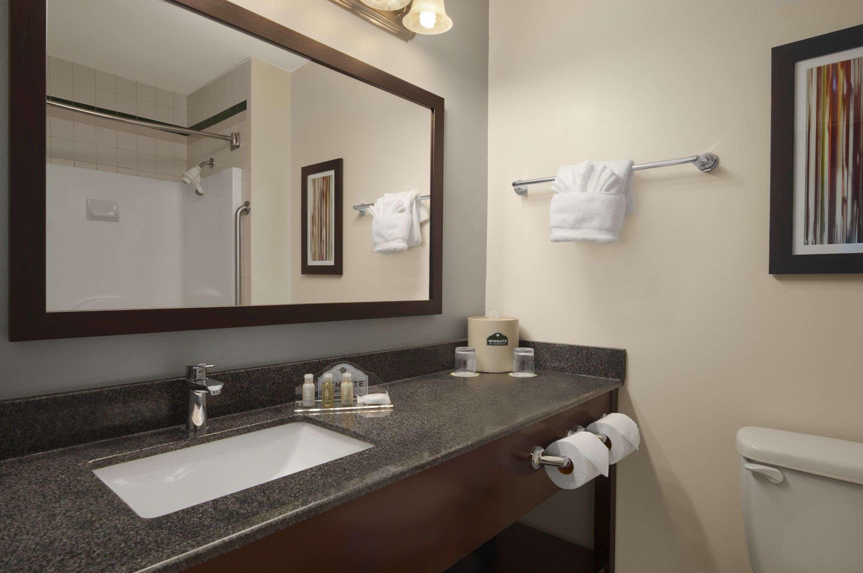 Wingate By Wyndham And Williamson Conference Center Hotell Round Rock Exteriör bild