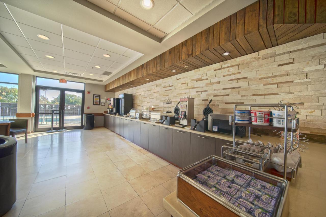 Wingate By Wyndham And Williamson Conference Center Hotell Round Rock Exteriör bild